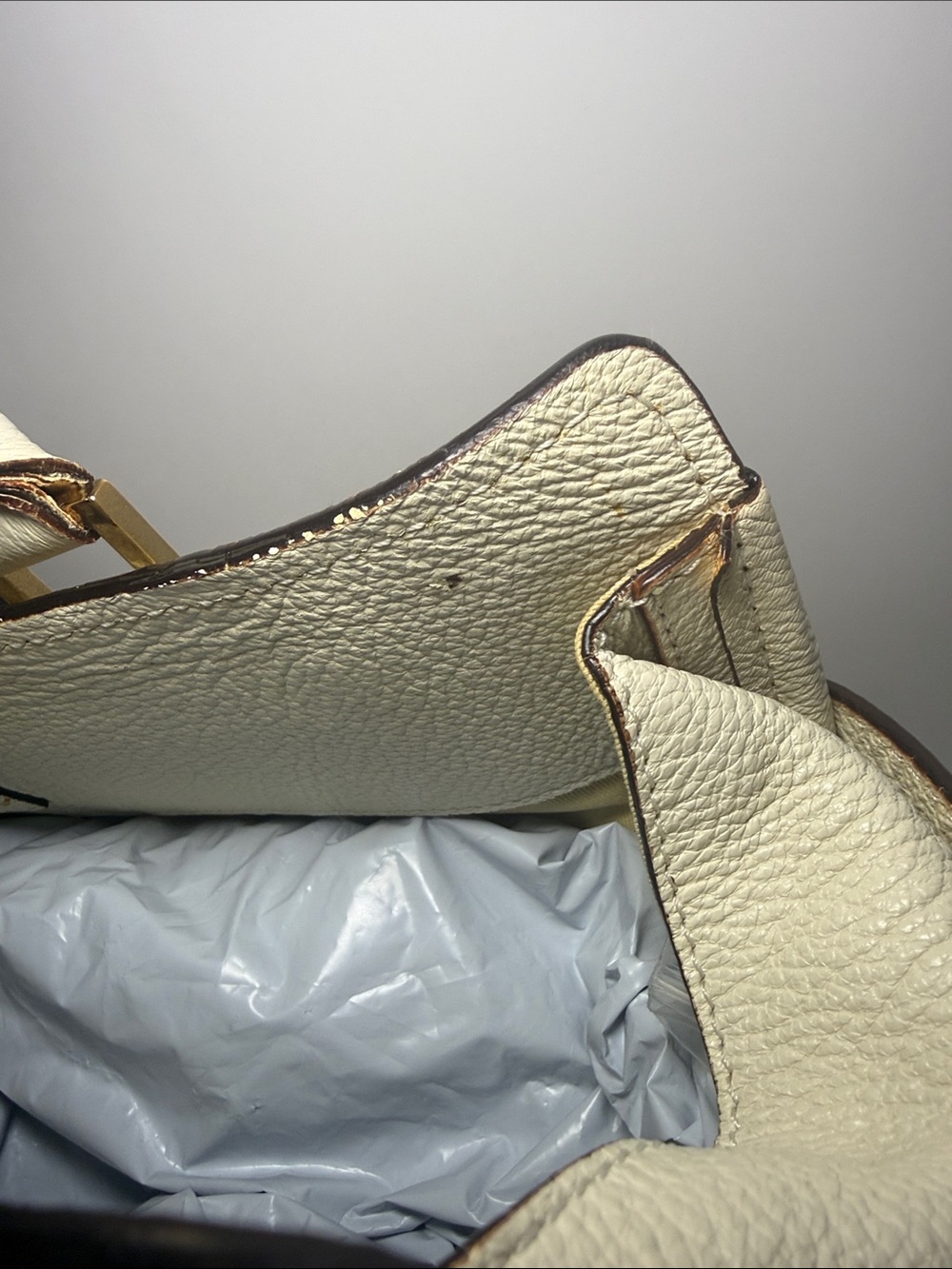 Chloé Shelby Cream Leather Tote Bag - Picture 7 of 17
